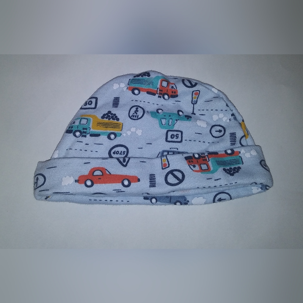 Baby hat and hand mittens